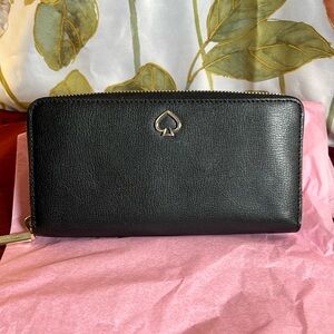 Kate Spade Black Leather wallet-EUC